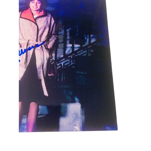 Signed Laverne & Shirley Penny Marshall Cindy Williams Promo Photo 8x10 - Picture 4 of 5